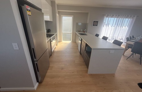 Para Wurlie Casa | Bayview Escape - Sea views from balcony! Off Peak Special!
