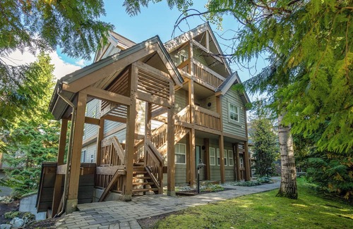 Whistler Casa | Well furnished 3-bedroom townhome in perfect location for ski or golf