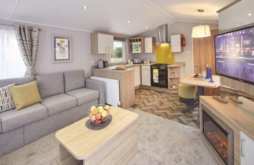 Letham Grange Casa | Elegant Castleton 3 Bed
