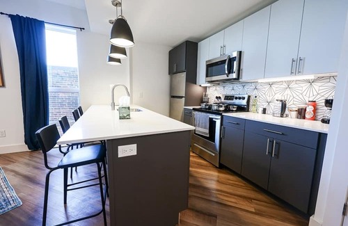 Brewerytown Apartamento | Imagine a stylish escape in Glenwood, the epitome of urban luxury