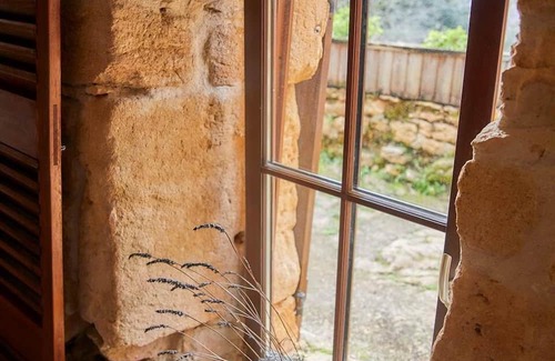 Vitrac Casa | The Troglodyte cave Suite