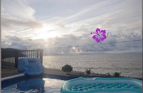 Bahía de Caráquez Casa | Casa Hey-sol, frente al mar, Terraza piscina.
