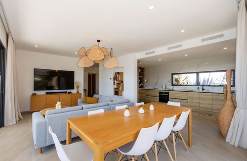 Vetricella Villa | Villa MAQUIS - 4 bedrooms, panoramic sea view, swimming pool, gym