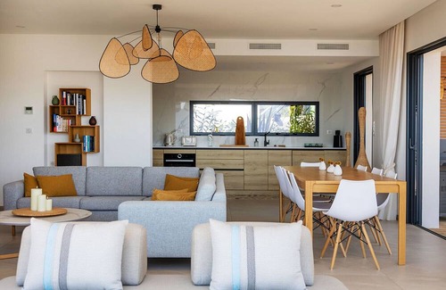 Vetricella Villa | Villa MAQUIS - 4 bedrooms, panoramic sea view, swimming pool, gym