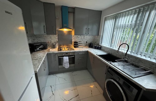 Wolverhampton Casa | Cozy three-bed house in Wolverhampton Bushbury