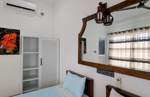 Polhena Cama Y Desayuno | Skyy Villa - Standard Triple Room
