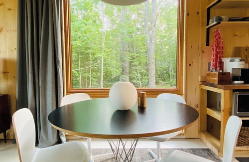 Sedgwick Cabina | The Cabins at Currier Landing Cabin 3: Pine