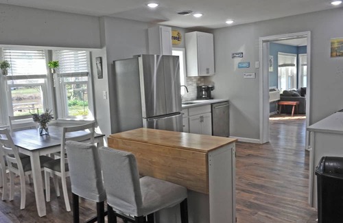 Rock Hall Casa | Heron Cove, a Waterfront vacation spot near Rock Hall with private pier