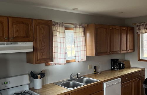 Geneva Cabaña | Cottage with lake view at the heart of Seneca lake