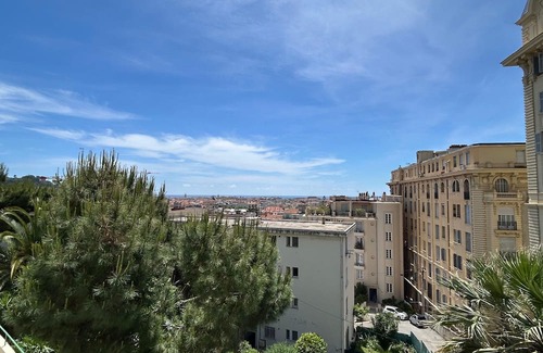 Cimiez Apartamento | Cosy apartment in the heart of the city in a green setting with sea view
