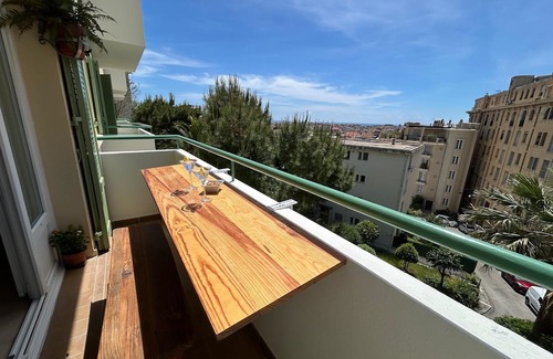 Cimiez Apartamento | Cosy apartment in the heart of the city in a green setting with sea view