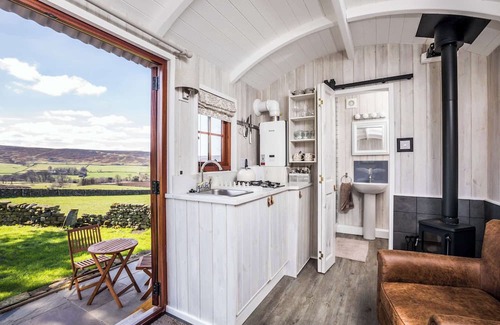 Great Fryup Dale Apartamento | LetAway - Barn Owl Shepherd's Hut, Westerdale nr Castleton, North Yorkshire