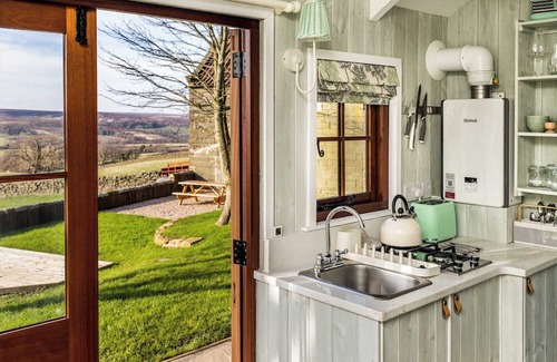 Great Fryup Dale Apartamento | LetAway - Tawny Owl Shepherd's Hut, Westerdale nr Castleton, North Yorkshire