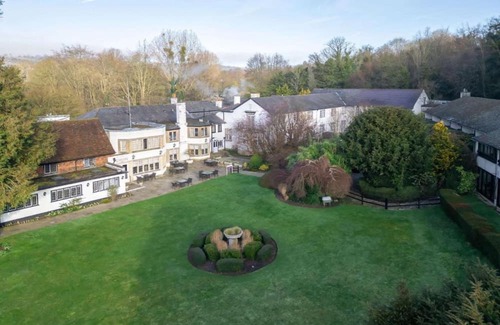 Box Hill Apartamento | Sunday BoxHill Burford Bridge Hotel Standrd Double