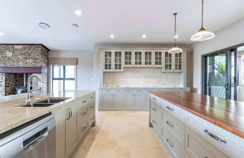 Balmoral Ridge Casa | Peaceful Hinterland Haven with Panoramic Views