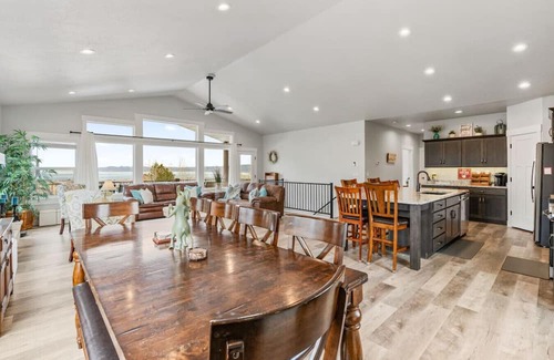 Sweetwater Cabina | Views+IdealBeachResort+PingPong+Sleeps21!