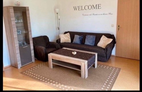 Detern Casa | Spacious ground floor apartment in a quiet residential area with a beautiful garden.
