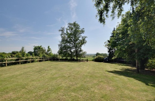 Abbess Roding Cabaña | Charming Country cottage