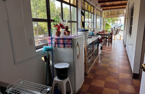 San Pedro La Laguna Apartamento | Cute 2Br Apartment with lake views & private garden! Everything you need + more.