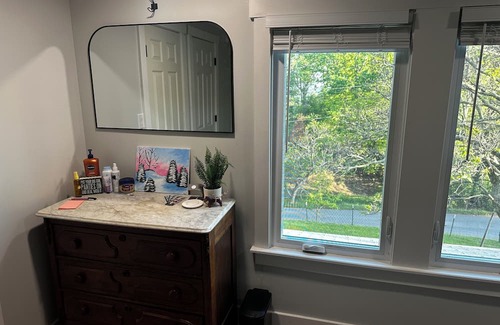 Blacksburg Casa | Mount Mission Getaway w/ view of VT Campus