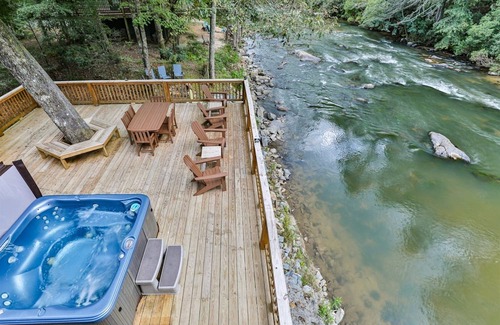 Ellijay Cabina | A Happy River Song | Ellijay, Ga