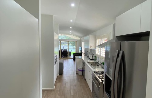 Wisemans Ferry Cabina | Waterfront Double-Cabin Family Retreat