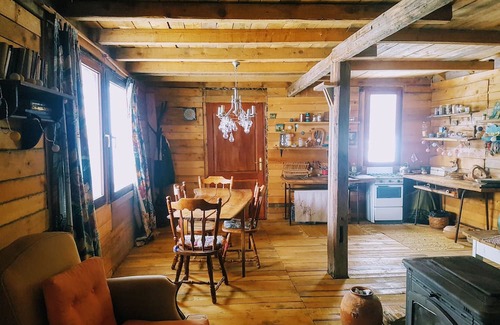 Beocin Cabina | Boho eco cabin in the woods on Fruška gora
