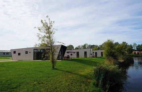 Municipality of Kampen Casa | De IJssel Eilanden Chalet Just Nature for unforgettable family vacations with your dog