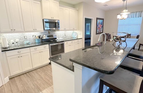 Broadmoor Casa | NEW! 3-bedroom, 2-bathroom, POOL home in marvelous Rotonda West with FREE WiFi