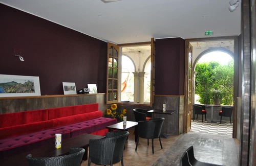 Montolieu Cama Y Desayuno | Manor house of the former cloth factory