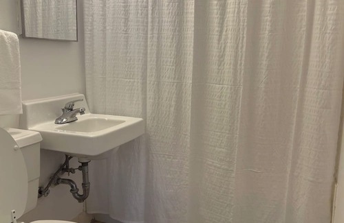 Gadsden Apartamento | Trendy apartment in Gadsden, AL