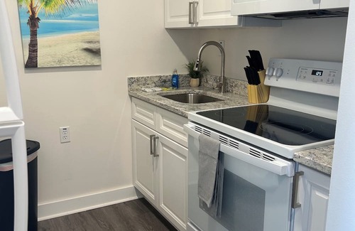 Gadsden Apartamento | Trendy apartment in Gadsden, AL