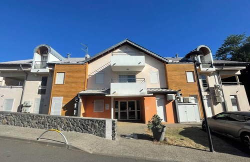 Grand Fond Apartamento | Large Studio in saint Gilles les Bains Fully equipped, private parking...