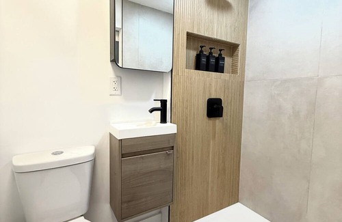 United Central Apartamento | Tiny Studio Apartment Near St. Pete’s Vibrant Grand Central District