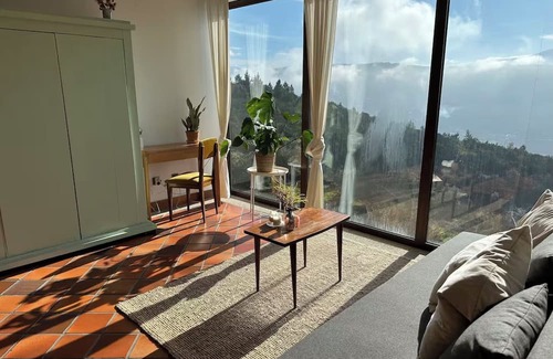 Oliveira do Hospital Apartamento | Serene Mountain View Retreat