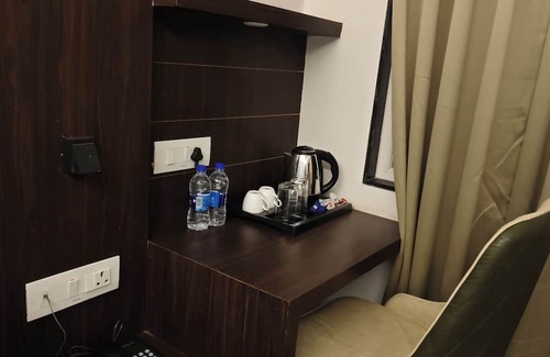 Indore Casa | Hotel Meritel Grande Vijay Nagar Indore MP is a 40 room property with restaurant