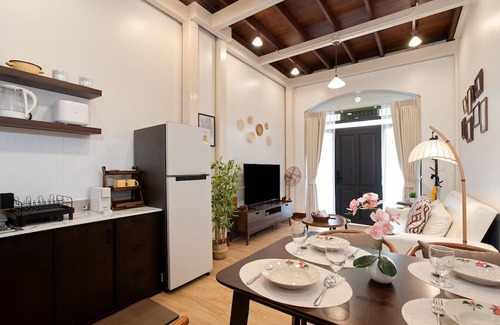 Chakkrawat Casa | 3BR 1SFB Home In Chinatown 5 Min MRT - Nivas Wanit