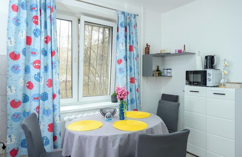 Almaty Apartamento | Spacious 3-bedroom apartment in lovely Almaty with WiFi