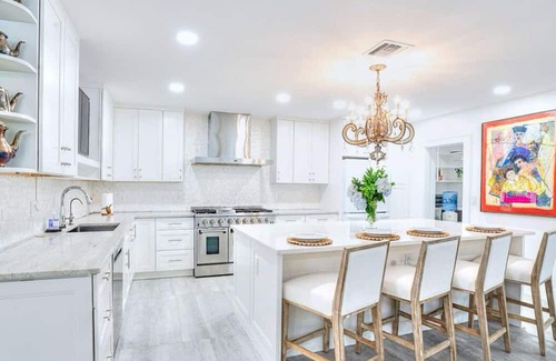 Southside Casa | Brand-New Listing – Be Among the First to Stay in the Heart of SoSo! Sleeps 6