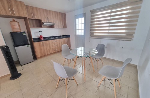 Querétaro Apartamento | Comfortable Apartment With Swimming Pool, Wi-Fi, In Private Condo