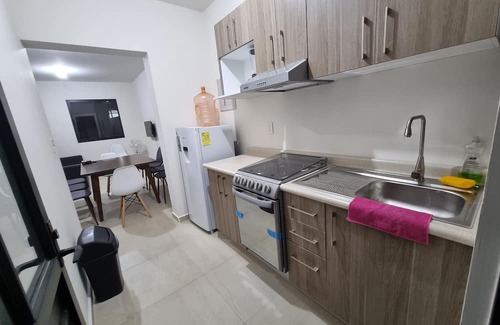 Querétaro Casa | Spacious House With Swimming Pool, Wi-Fi, Full Kitchen, Parking, Up To 11 Guests