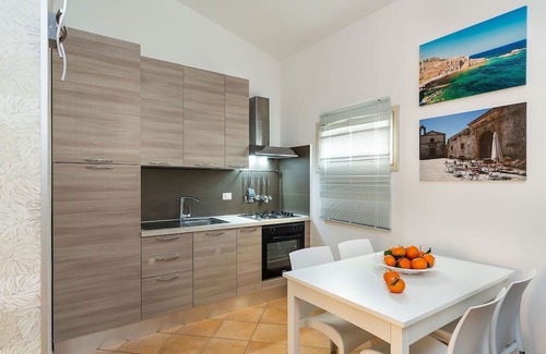 Reitani Casa | Casa de vacaciones en Noto con 2 habitaciones, capacidad 5
