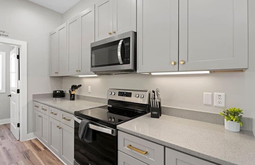 Sylva Condominio | Mountain Retreat, Cozy Balcony, and Grill!