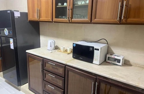 Amman Apartamento | Spacious 3-bedroom apartment with AC, WiFi in welcoming Amman