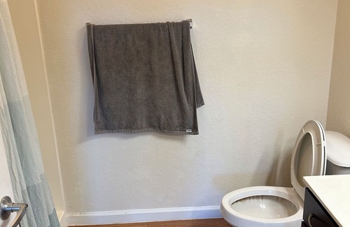 Athens Apartamento | Cozy 1-bedroom apartment in Athens with AC, WiFi, fitness room, and a pool!