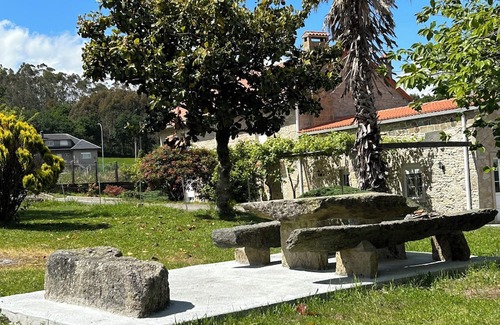 A Bana Casa | Family house in a quiet rural setting.