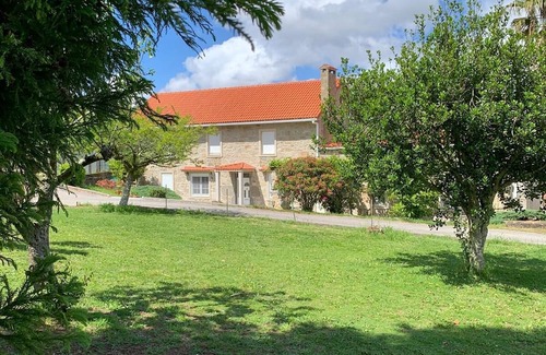A Bana Casa | Family house in a quiet rural setting.