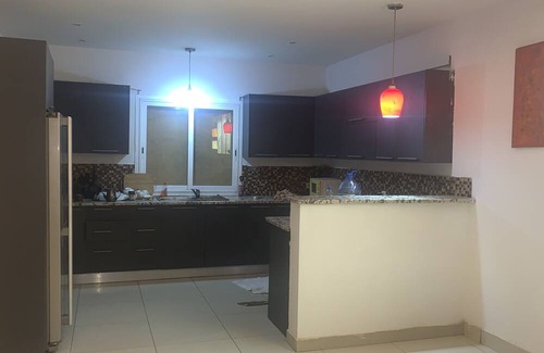 Saly Cabaña | Spacious 4 bedroom cottage in charming Saly with WiFi, AC Rent rooms
