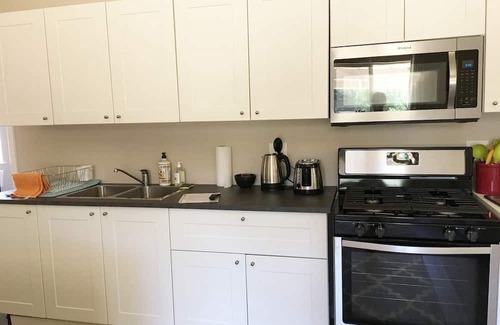 Middletown Casa | Stagecoach Cottage quiet efficiency