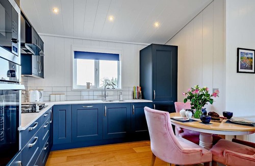 Sandyhills Casa | Holly Lodge At Bengairn